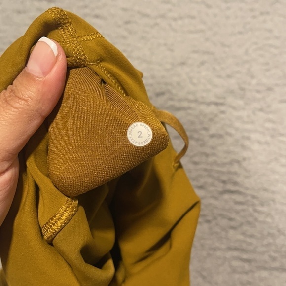 Lululemon Wunder Train High-Rise Short 6" size 2 color mustard - Picture 7 of 7